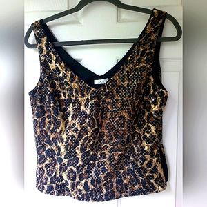 Gorgeous top from cache